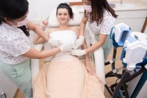 Soğuk lipoliz ile bölgesel fazlalıklarından kurtuluyor